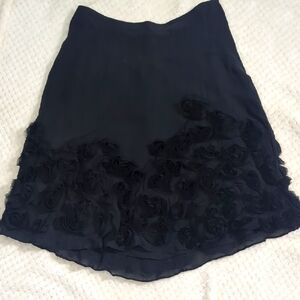 3/$10❣️TALBOTS Elegant Black Skirt with Floral Accents Size 6p